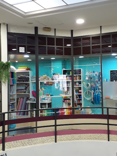 Retrosaria Ideias com Linhas - Retrosaria e Atelier