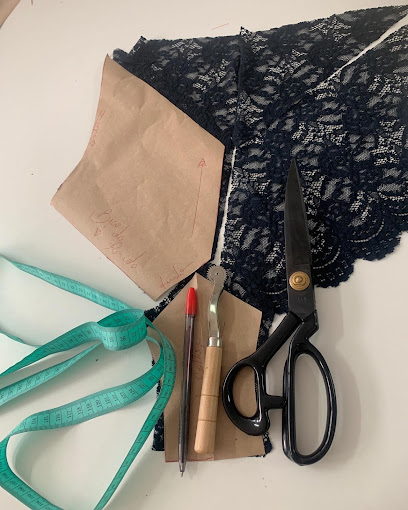 Serviço de alterações de roupa Dedalmágico - Arranjos de Costura